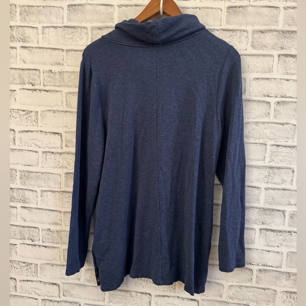 Women’s Chico’s blue colored cowl neck tunic style long sleeve soft shirt SZ 1 - Picture 2 of 5